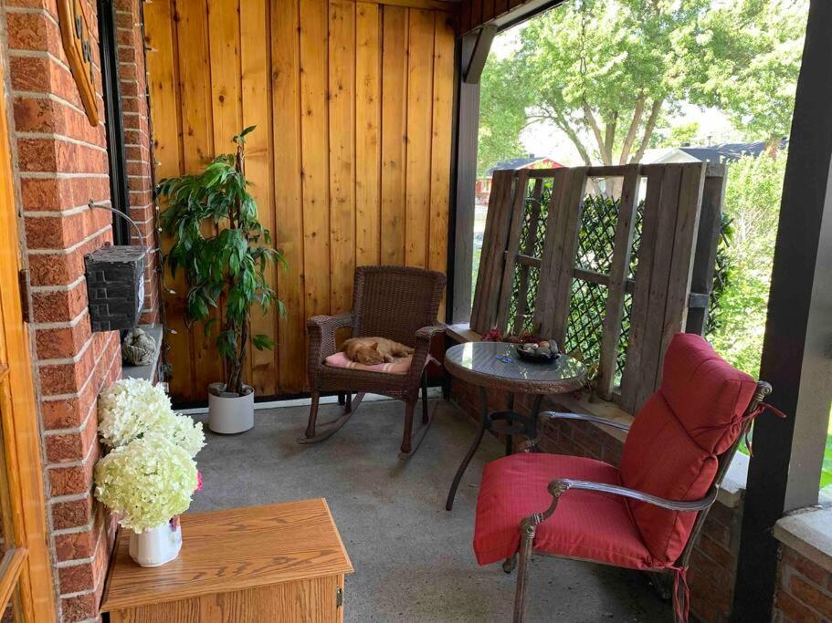 Havre Chez Guylaine Apartment Laval Luaran gambar