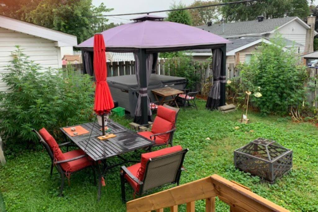 Havre Chez Guylaine Apartment Laval Luaran gambar