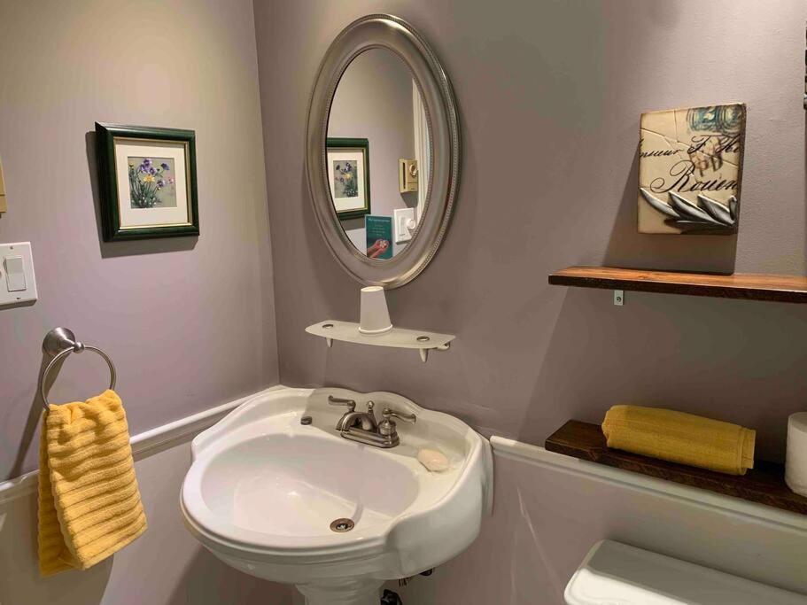 Havre Chez Guylaine Apartment Laval Luaran gambar